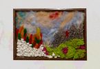 Două mâini dibace – Tablou decorativ cu pietriș, licheni și flori uscate