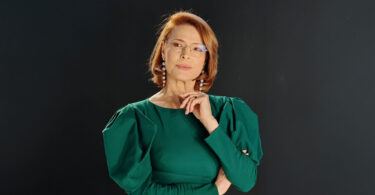 Interviu  - MONICA DAVIDESCU, despre profesia care-i devine destin