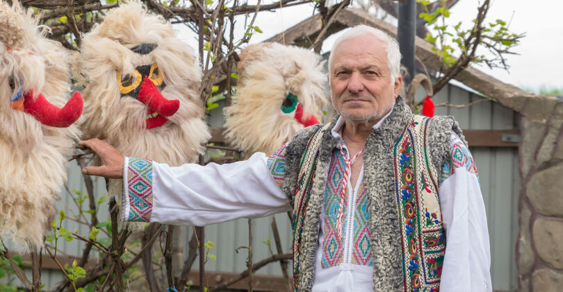 Figuri marcante - Ion Albu, meșterul măștilor populare, personalitate complexă a artei tradiționale nemțene