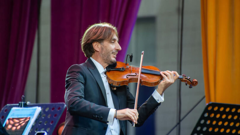 Interviu - Alexandru Rotaru, de la copilul cu vioara, la directorul artistic al Cameratei Chișinău